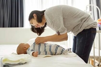 Essential Baby Clothes Checklist